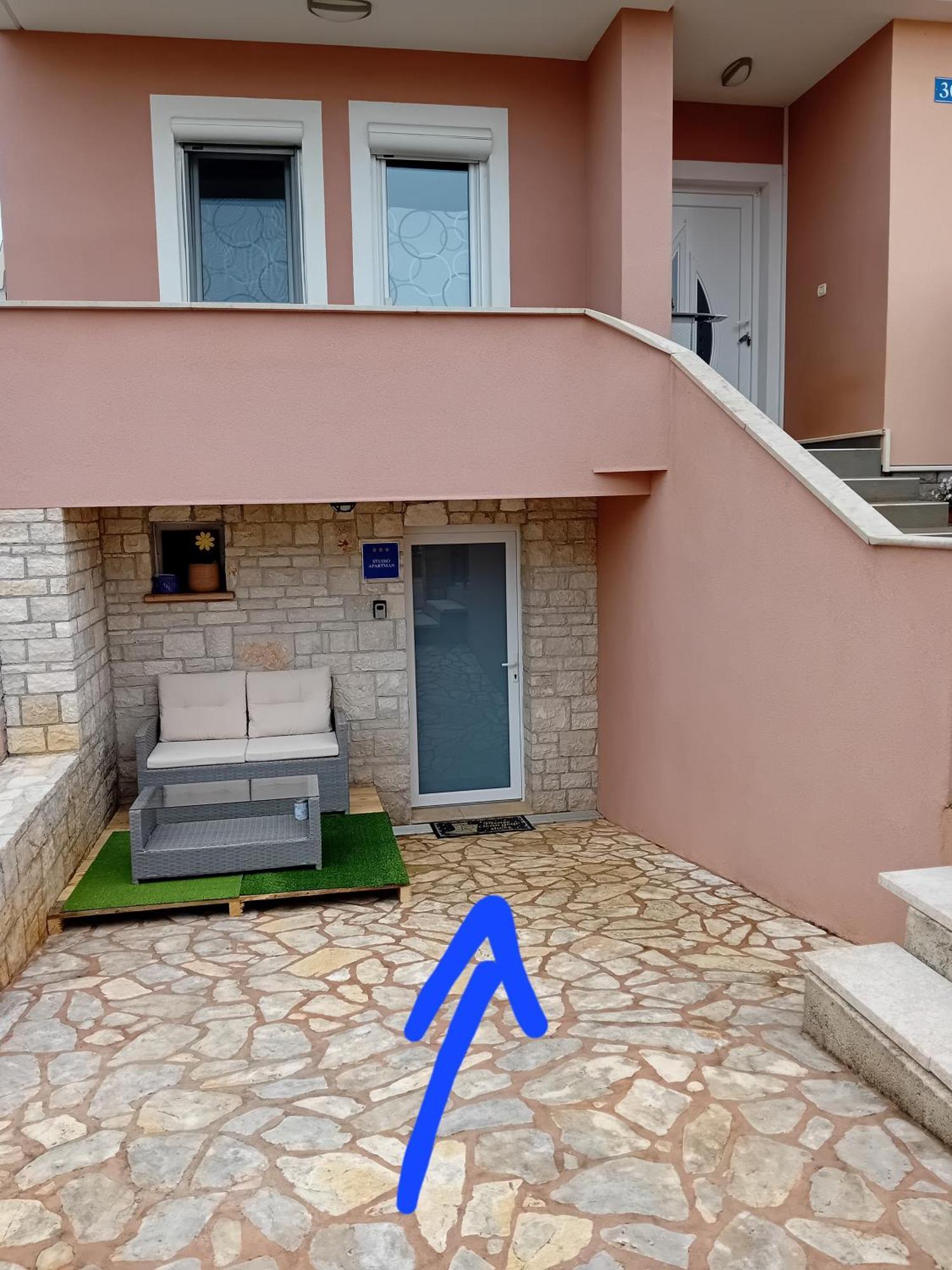 Studio Apartman Dezire Buje Exterior photo