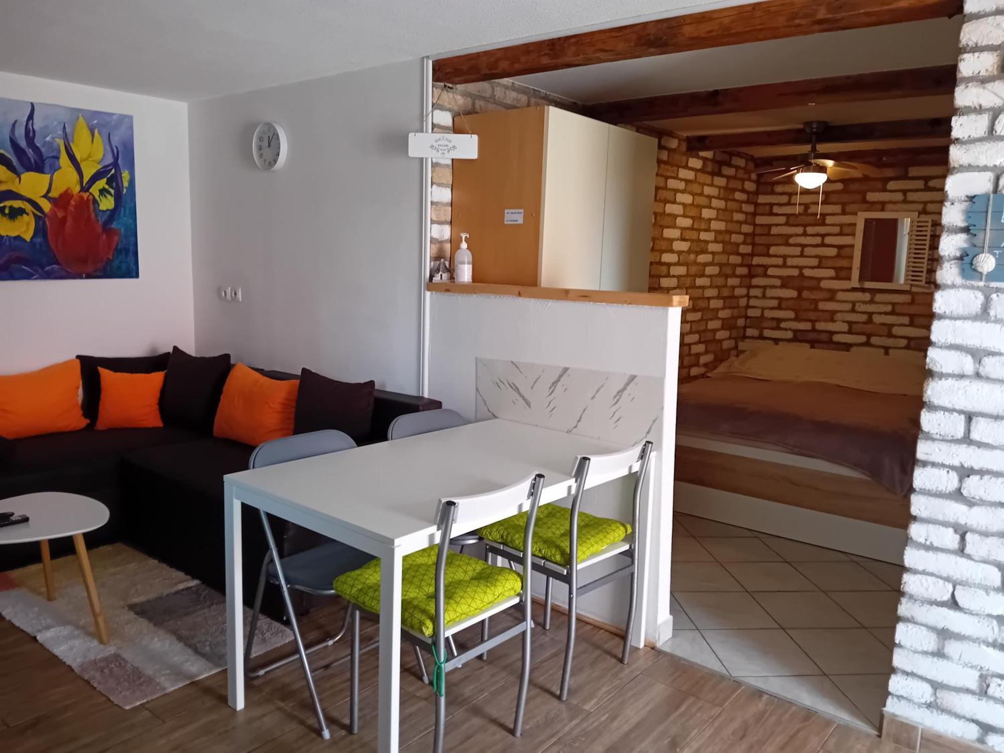 Studio Apartman Dezire Buje Exterior photo